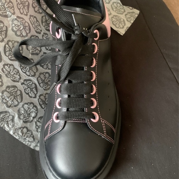 Pink and black Alexander McQueen 
Will do price negotiation
Size8
Good condition - Picture 5 of 6